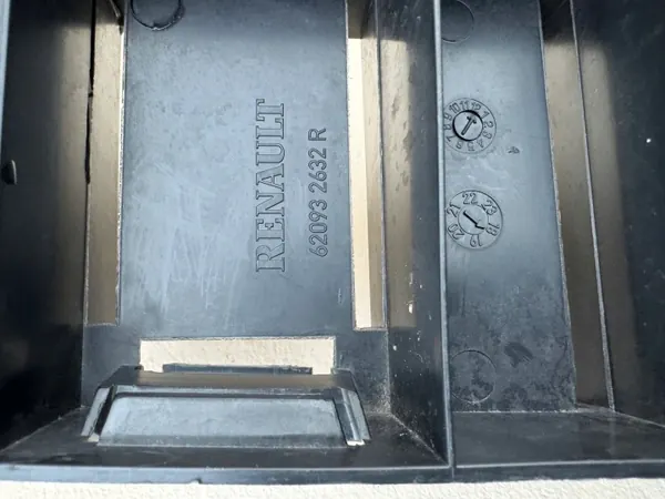 OEM 620932632R Poutre de renfort avant absorbeur image 4