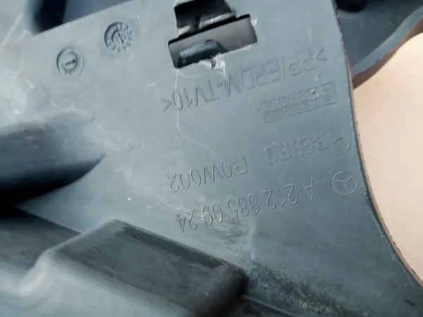 Reforço de para-choque dianteiro MERCEDES E-KLASA W212 LIFT AMG image 7