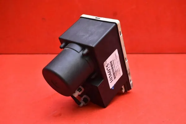 Centrallås Pump Audi A4 B5 Sedan 94-99 8L0862257E image 5