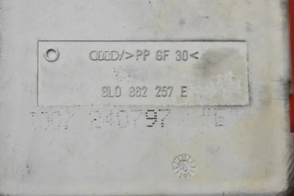 Centrallås Pump Audi A4 B5 Sedan 94-99 8L0862257E image 8