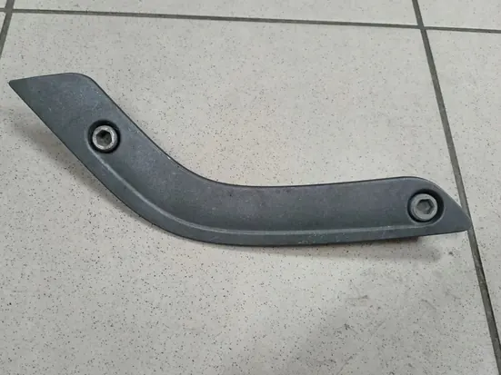 Jeep Wrangler JK oven paneelin kiinnike vasen OEM image 2
