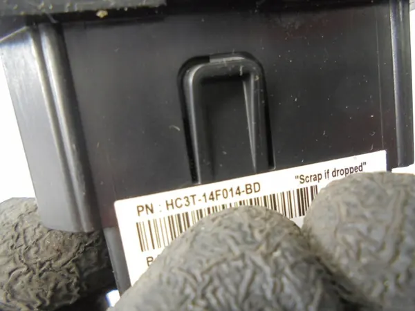 Prise USB Ford Ranger V Lift OEM HC3T-14F014-BD image 4