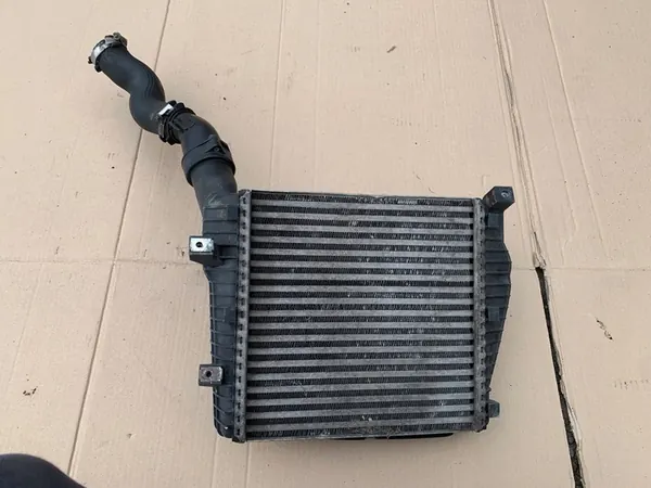 Intercooler Derecho Audi Q7 4L 4.2 TDI image 2