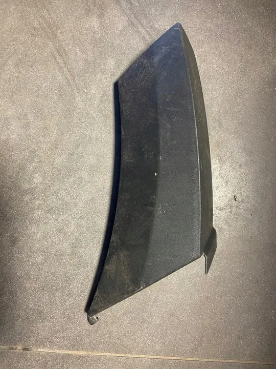 MERCEDES SPRINTER W910 Moldura de guardabarros delantero derecha A9106900100 image 2