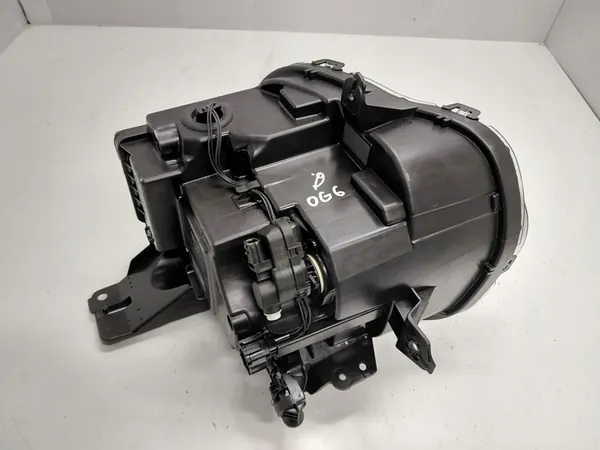 Nissan Juke II F16 Oikea Full Led Lamppu OEM 260106PM0A image 4