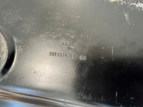 Cárter de aceite OEM 9815074280 para Peugeot Boxer 2.0 BlueHDI image 3