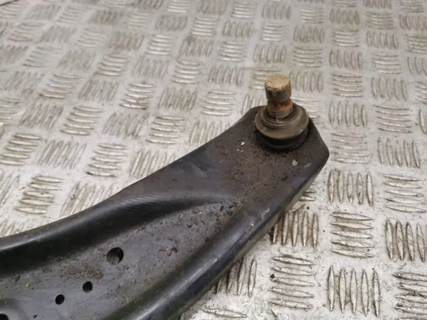 Nissan X-Trail T32 2015 Braccio Inferiore Anteriore Sinistro image 4