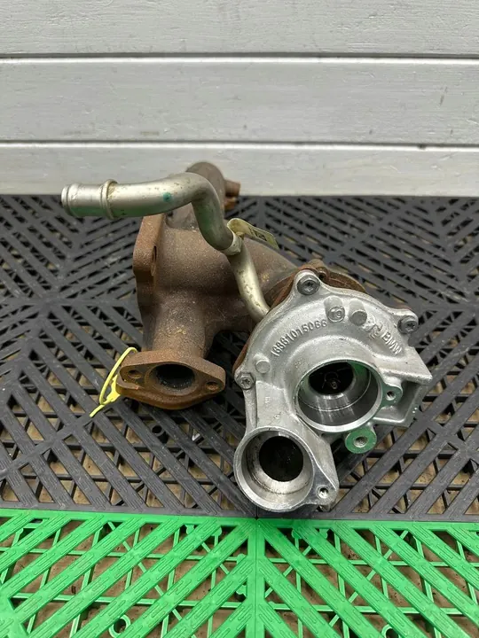 Turbo BMW 5 G30 G31 G38 OE 8591886 image 2