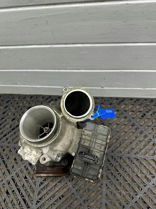 Turbo BMW 5 G30 G31 G38 OE 8591886 image 5
