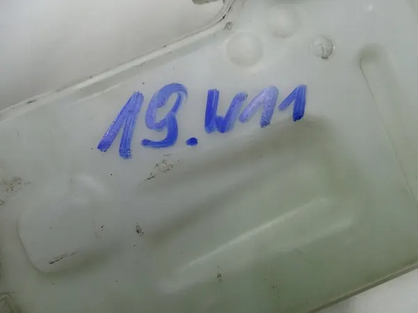 Scheibenwaschbehälter OEM 5Q0955448AA für Audi A3 8V image 5