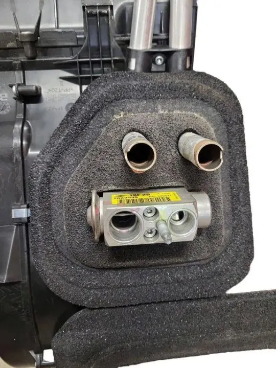 Heizungskern Volvo V60 2013 OEM P31348268 image 8
