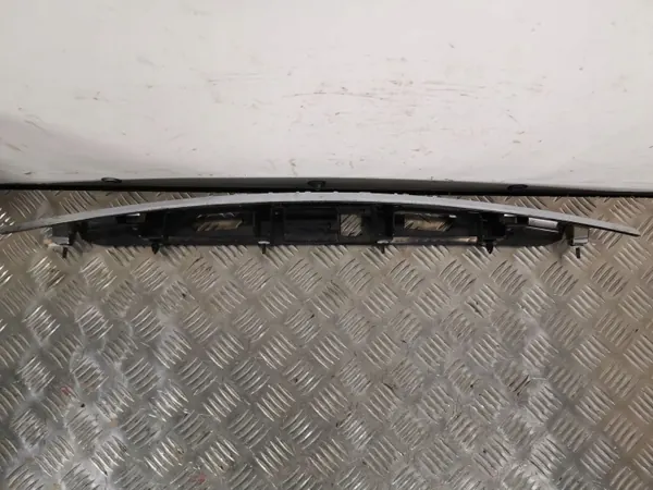 Tapete de maletero Infiniti Q50 OEM FBZ4858 - Usado image 4