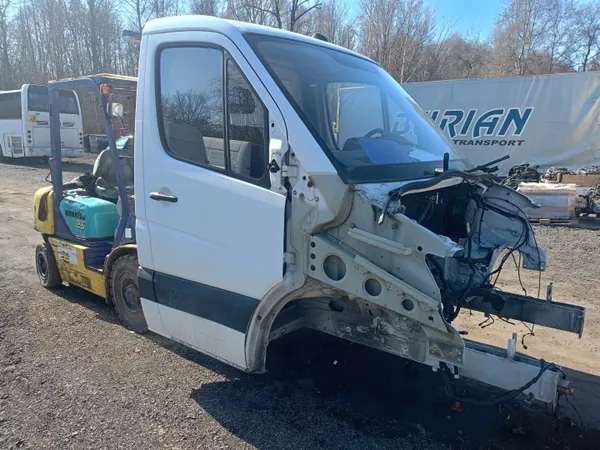 OEM KAB906FL Cabina & Chassi Mercedes Sprinter W906 image 2