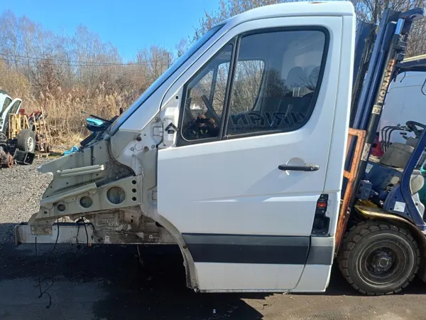 OEM KAB906FL Cabina & Chassi Mercedes Sprinter W906 image 3