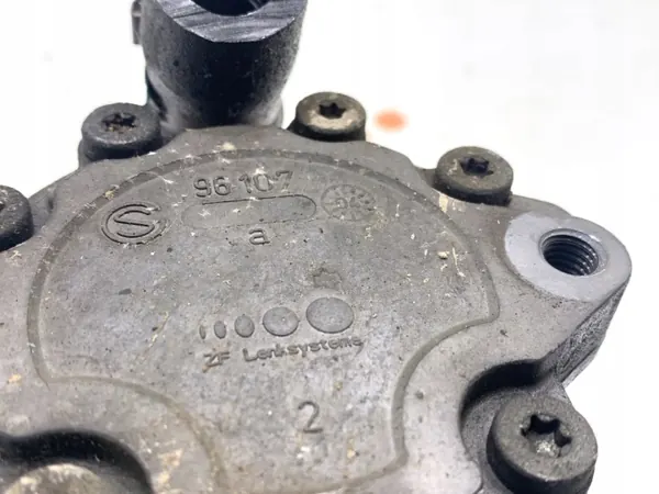 Ohjaustehostimen pumppu BMW E60 2.2 170hv 03-10 OEM LORK-264-17290 image 4