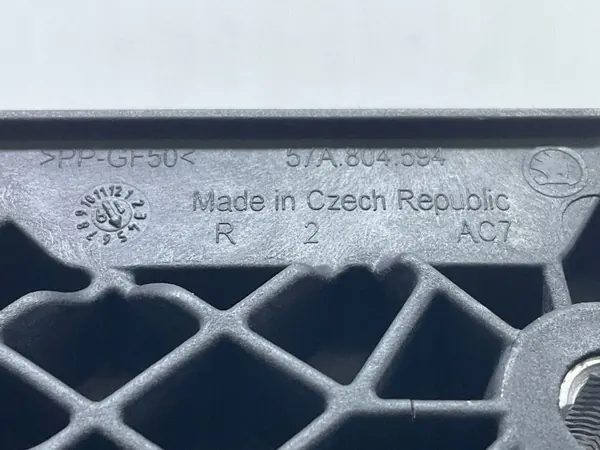 Skoda Karoq oikean ajovalon kiinnike OEM 57A804594 image 5