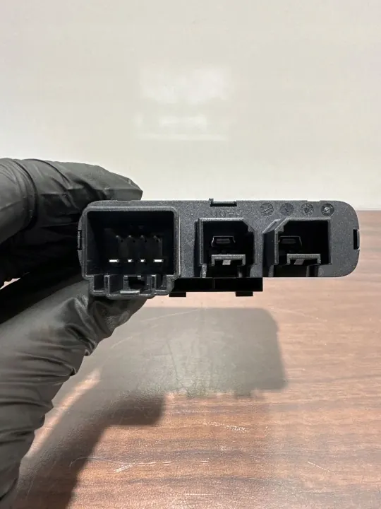 Pieza Alfa Romeo Stelvio OEM 01561247210 Usada image 4