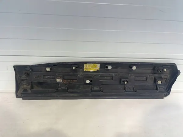 Moldura Porta Traseira Esquerda Jaguar F-Pace X761 image 3