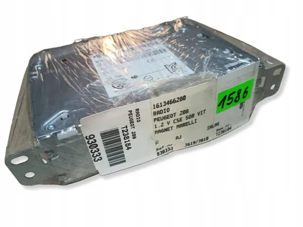 Radio CD OEM 9811066180 para Peugeot 208 - Usado image 4