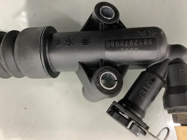 CITROEN C3 III 1.2 VTI Cylindre esclave d'embrayage image 3