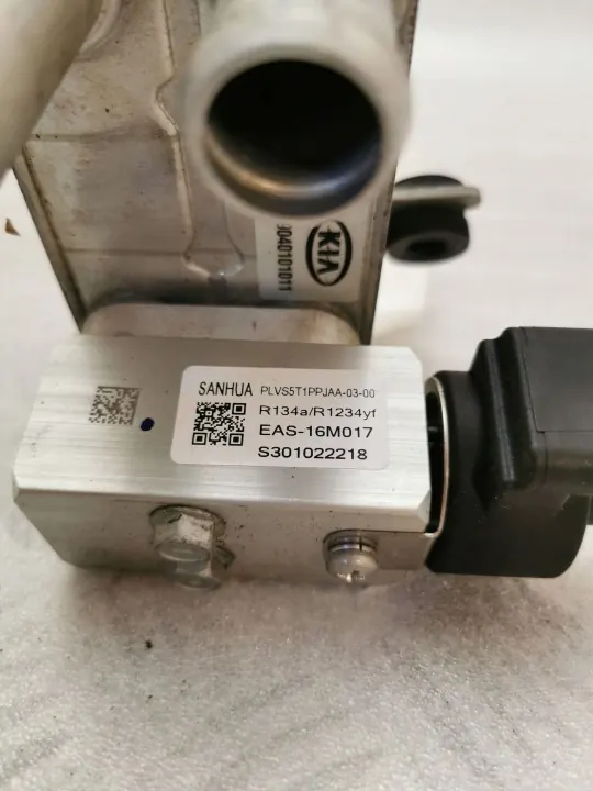 Hyundai Kona 2020 AC-kondensor OEM 25670K4000 image 8