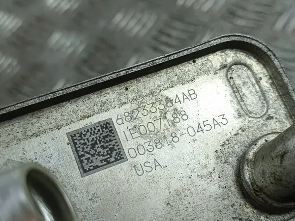 Conduit de refroidissement d'huile Jeep OEM 68233384AB image 5