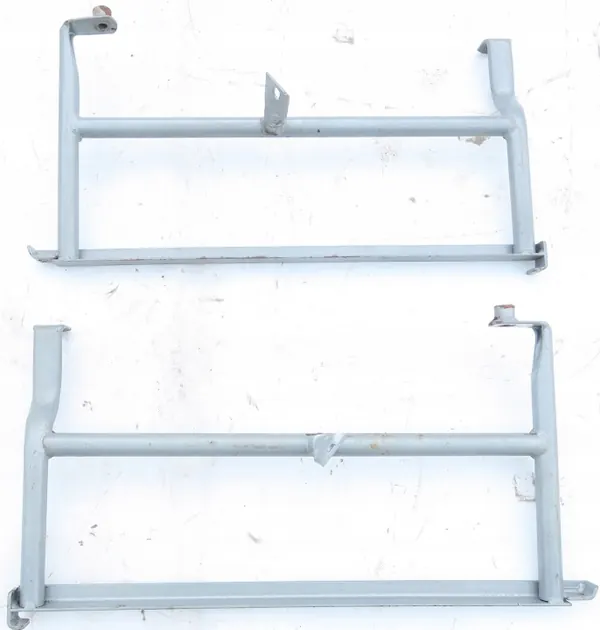OEM 7038866051 Soportes Grises Marco Cama VW T4 image 2