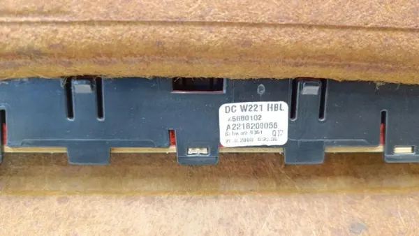 Achter Remlicht Plank OEM A2216903949 - Mercedes W221 image 3