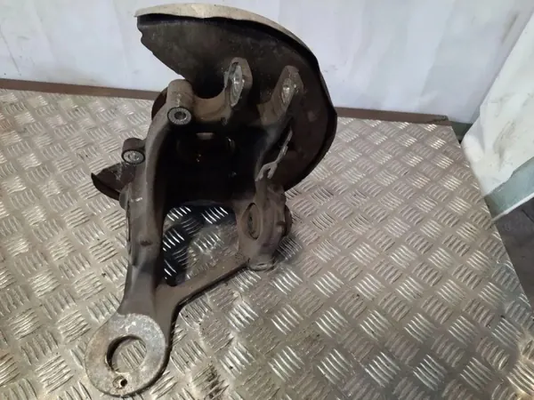 Cubo roda traseira direita Audi OE 8R0505436A usado image 3