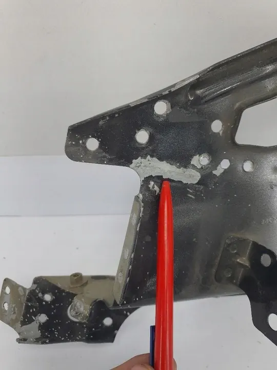 MONTAGGIO FANALE SINISTRO CHEVROLET CRUZE image 2