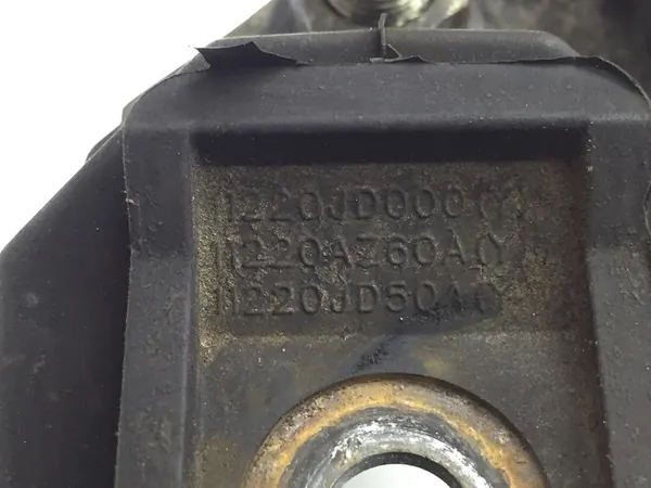 Nissan Qashqai J10 1.6 Supporto motore image 3