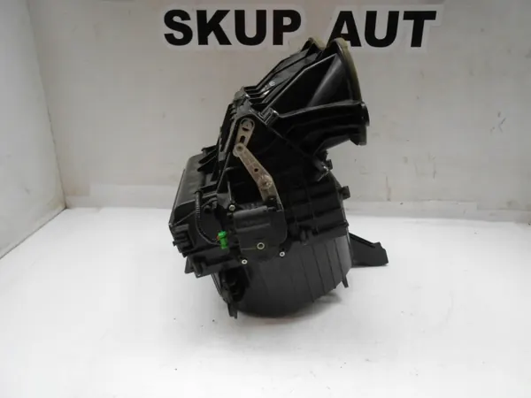 Honda Civic VIII Blazer Luchtfilterhuis OEM image 4