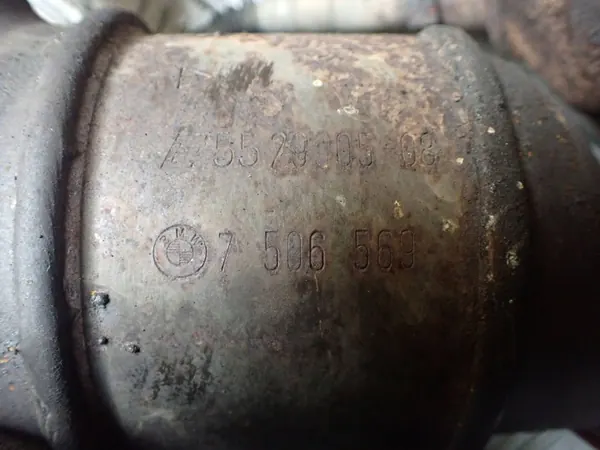 Colector de escape BMW OE usado OEM 7506569 image 9