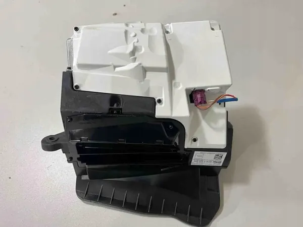 HUD-näyttö BMW X7 G07 OEM 5B6BC32 - Käytetty image 6