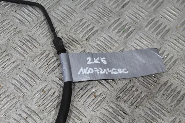 AUDI Q7 Kopplingsventilationsslang 1K0721468C image 3