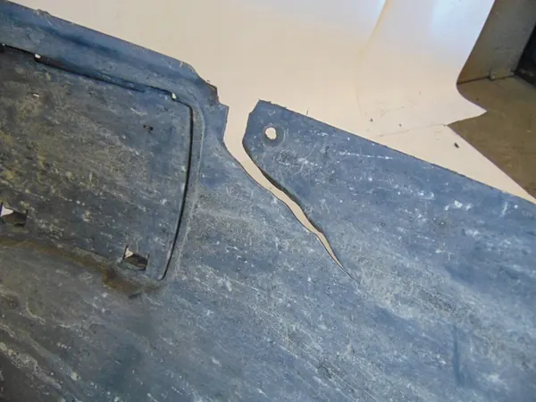 Right Front Wheel Arch OPEL ZAFIRA B image 2