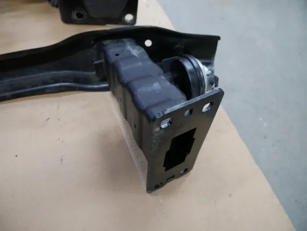 Refuerzo Parachoques Delantero BMW E84 OEM 2990187 image 4