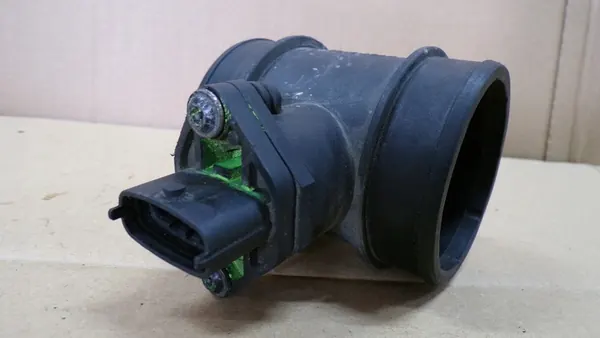 ALFA ROMEO 156 2.0 16V Luftmassenmesser image 4