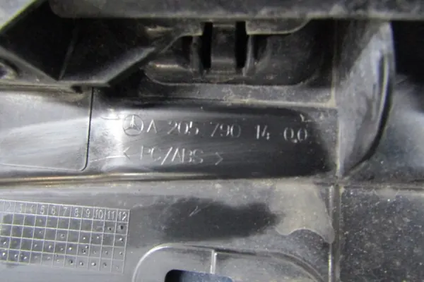 OEM A2057901400 Takaspoileri Mercedes C W205 Farmarille image 6