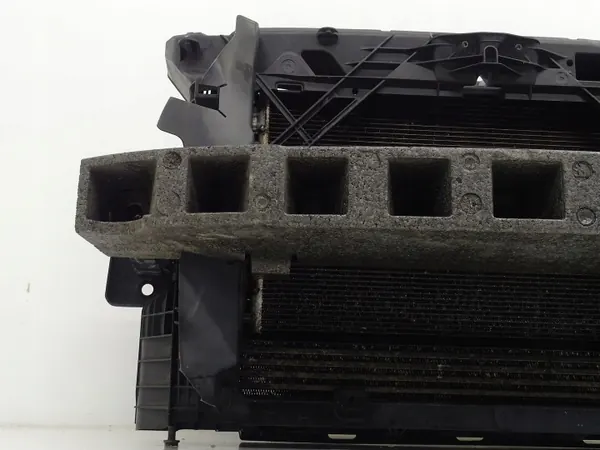 Support radiateur avant OEM KM18396478499 Skoda Rapid image 5