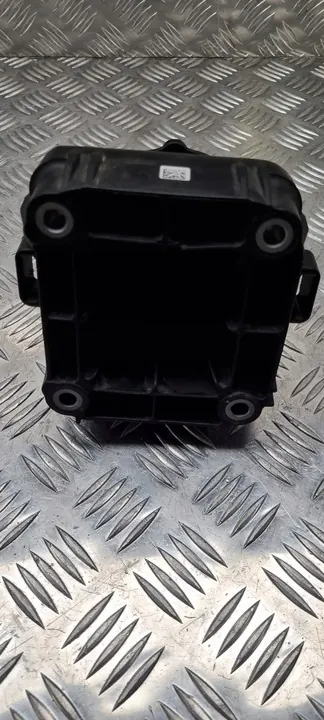 MERCEDES W205 Engine Mount A2462200300 image 10