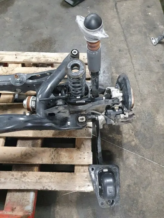 Audi Q2 81A 4x4 Hinterachsfederbein OEM 5Q0505235J image 5