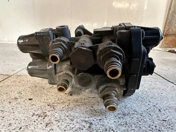 Soupape déshydrateur OEM 5802223716 pour Iveco image 5