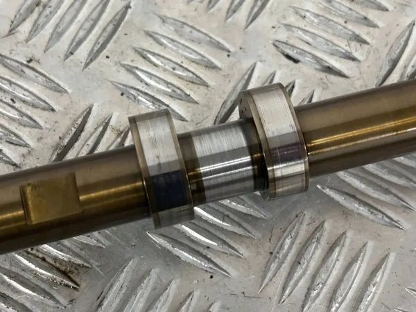 Árvore de cames Maserati OE 311542 usado para Levante image 6
