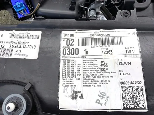 OEM LORK-2067-11233 Voorlinker Deurbekleding VW Passat B7 image 5