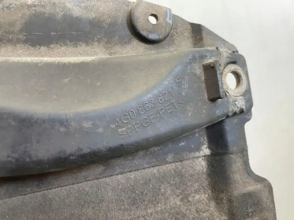 Couvercle moteur Audi A7 C7 OEM 4G0863821F - Occasion image 3