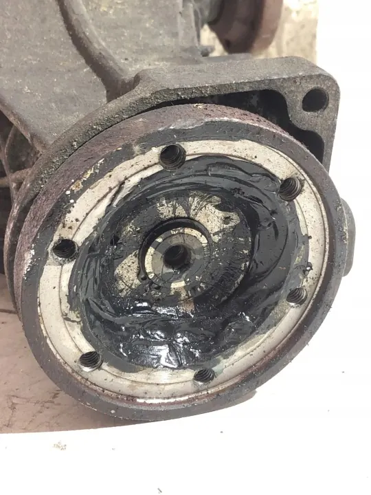 2010 Audi A7 S7 Rear Differential 0AR525083G image 3