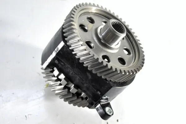 Subaru Hinterradantriebszahnrad OEM 111.07 - Gebraucht image 3