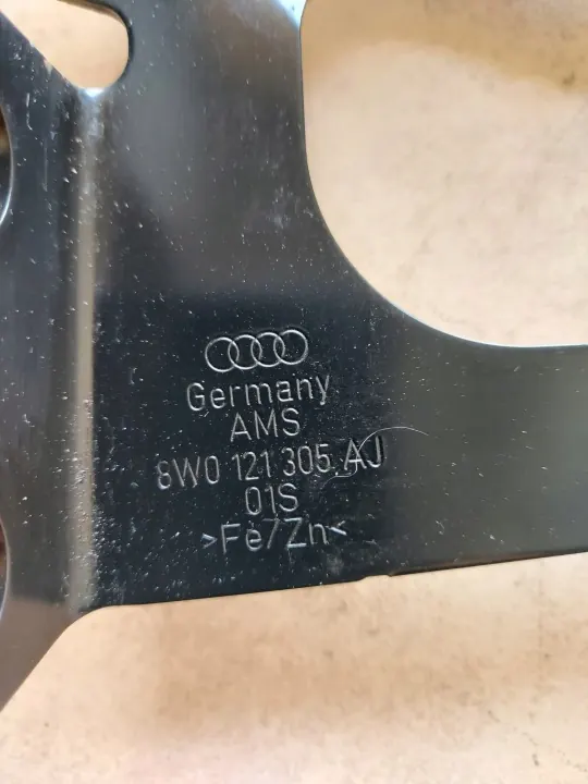 Waterpompbeugel OEM 8W0121305AJ - Gebruikt Audi OE image 3