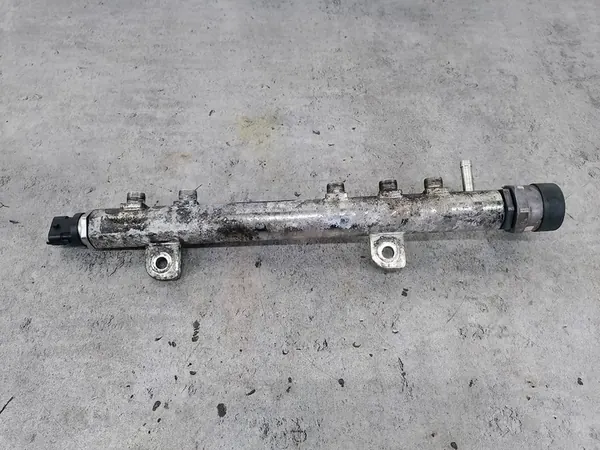 Diesel Brandrail Opel Corsa D 55211906 image 6